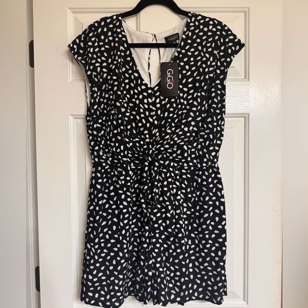 Black and White Romper 🖤🤍